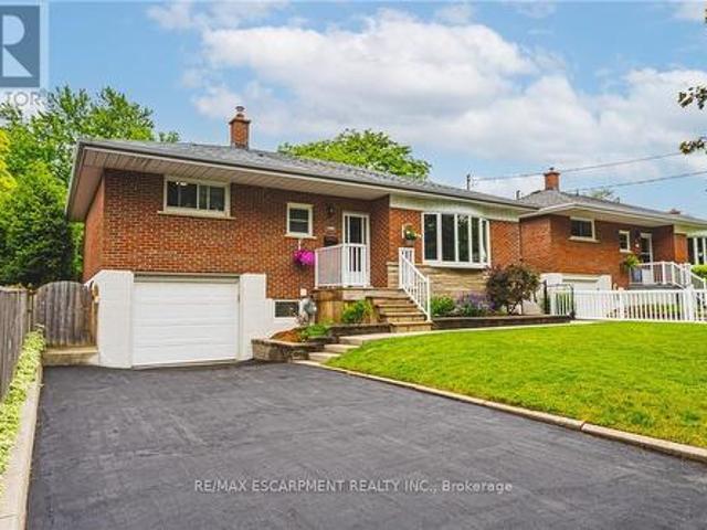 1208 Homewood Drive, Burlington, ON, L7P 2M4 house for sale | Listing ID W13440 | Royal LePage
