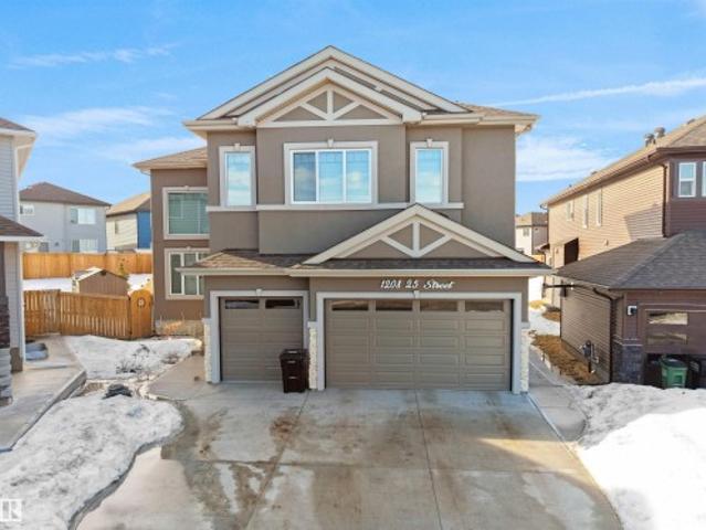 1208 25 St Nw, Edmonton, AB, T6T 2J9 house for sale | Listing ID E4488 | Royal LePage