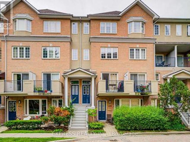 1209 28 Sommerset Way, Toronto, ON, M2N 6W7 townhouse for sale | Listing ID C12262 | Royal LePage