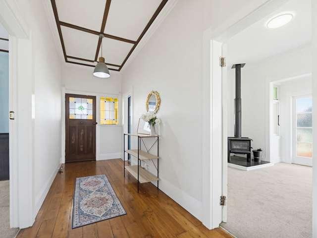 1200 Caroline Road, Mayfair, Hastings