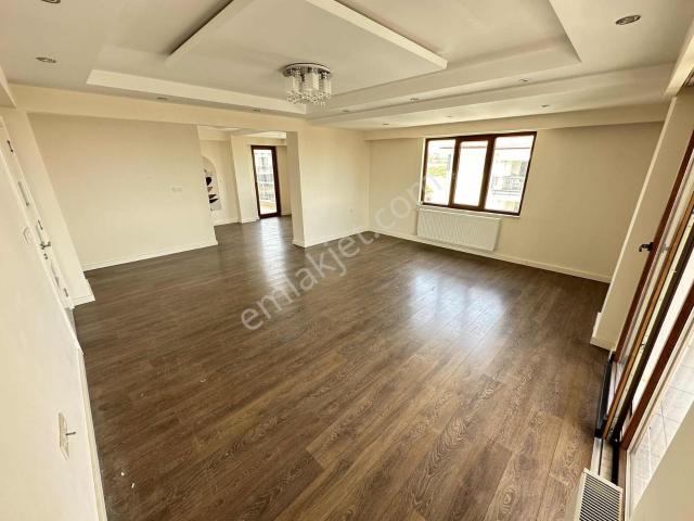 1200 Evler Kiralık 3+2 190 M2 Dublex Daire