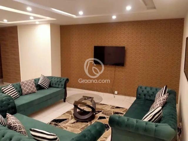 1200 Ft² Flat for Rent