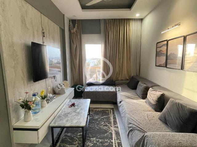 1200 Ft² Flat for Rent