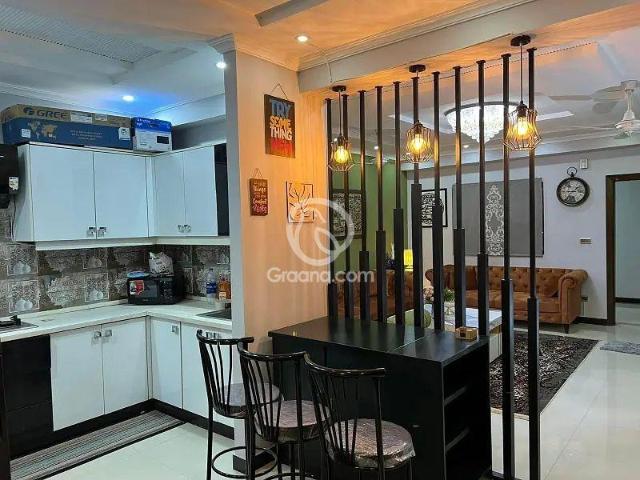 1200 Ft² Flat for Rent
