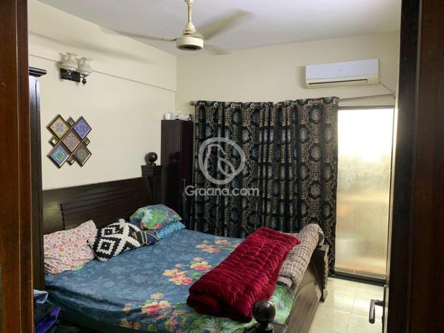 1200 Ft² Flat for Sale