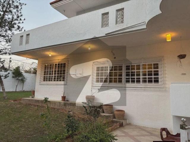 1200 yards Bangalow for rent DHA phase 5 Karachi DHA Phase 5