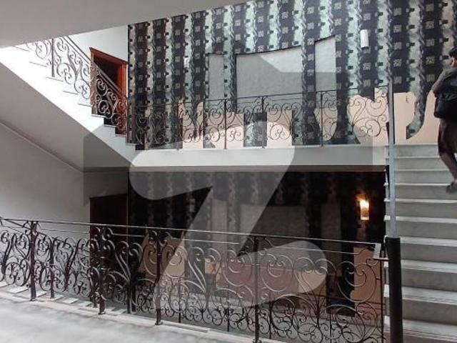 1200 yards independent banglow rent for office use Shaheed Millat Road