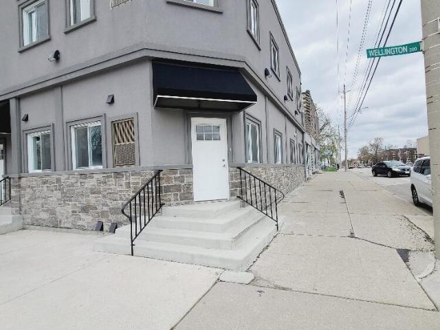 1201 University – Luxury Apartments