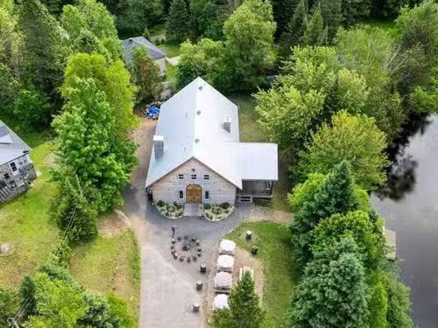 1201 10E Avenue, Val Morin, QC, J0T 2R0 commercial for sale.