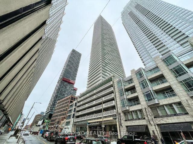 1201 2 Yonge Street, Toronto | Leased, C13558 | Condos. Ca