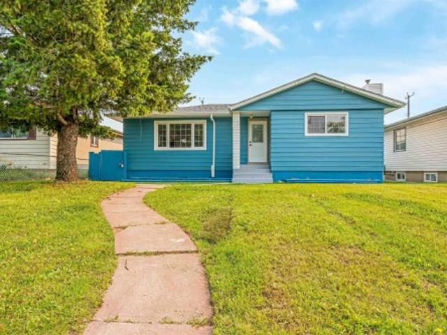 12023 Avenue Nw, Edmonton, AB, T5E 1Z7 house for sale | Listing ID E4500 | Royal LePage