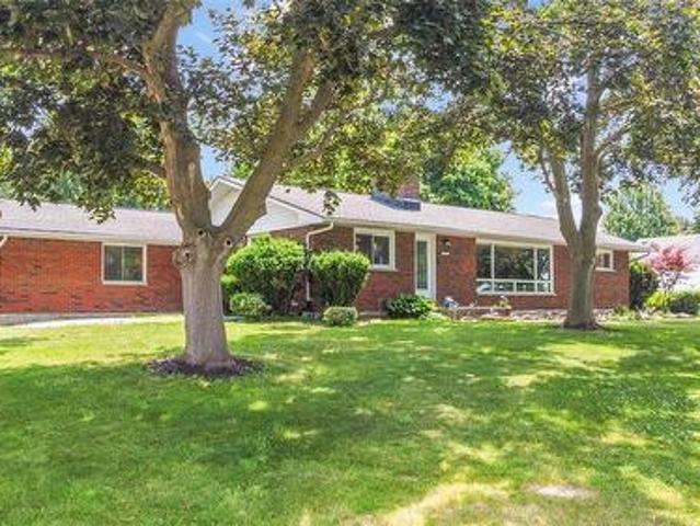 1202 St.Clair Parkway, St Clair, ON, N0N 1M0 house for sale | Listing ID 26020 | Royal LePage