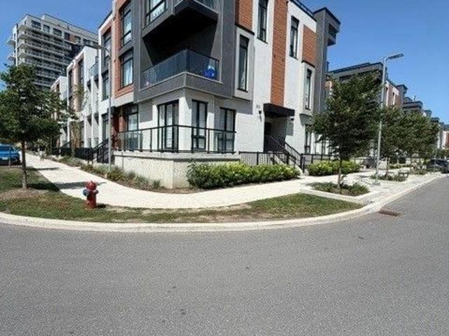 1202 10 David Eyer Boulevard, Richmond Hill | 3Beds/3Bath, Condo, $2,950/mo | Condos. Ca
