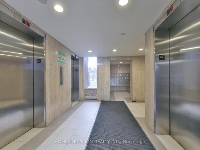 1202 10 Sunny Glenway