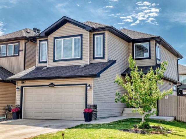 12035 Avenue, Edmonton, AB, T5X 0J6 house for sale | Listing ID E4490 | Royal LePage
