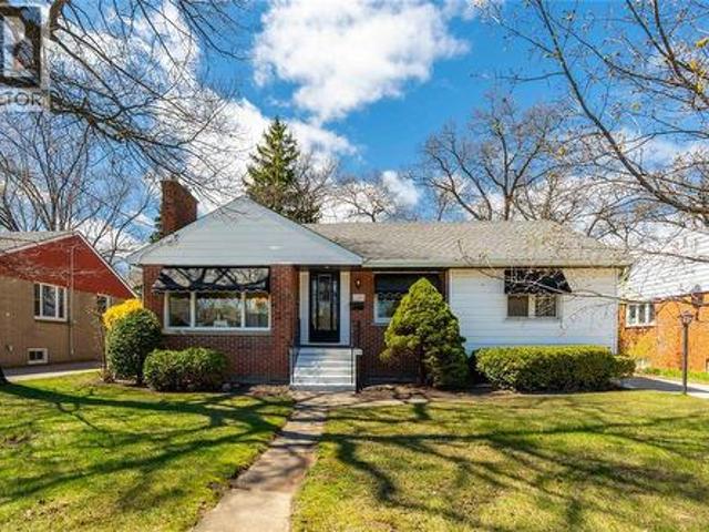 1203 Colborne Road, Sarnia, ON, N7V 3K9 house for sale | Listing ID 26018 | Royal LePage