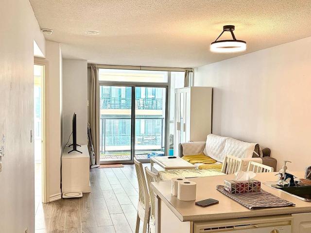 1203 30 Hayden Street, Toronto | Terminated, C12706 | Condos. Ca