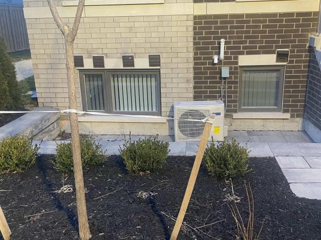 120 40 William Jacksn Way, Etobicoke | 2Beds/3Bath, Townhouse, $2,900/mo | Condos. Ca