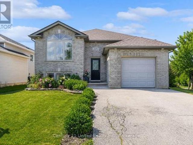 120 Donegal Drive, Brantford, ON, N3T 6N4 house for sale | Listing ID X13572 | Royal LePage
