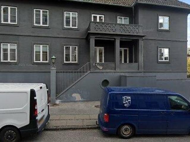 120 m2 kontor, showroom til leje i Hellerup