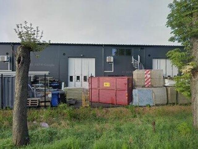 120 m2 lager uthyres i Burlöv