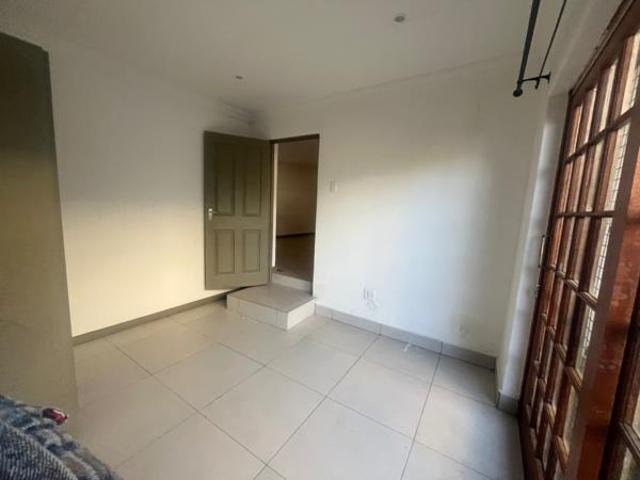 120 m² Land available in Ferndale