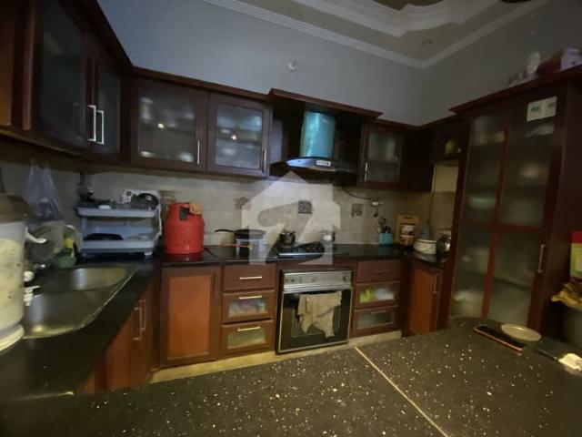 120 Square Yards G+2 Very Well Maintained House For Sale In Block 3 Jauhar
