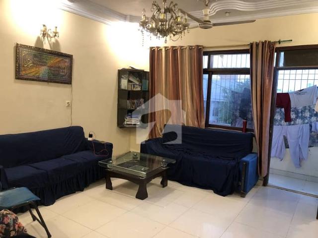 120 Square Yards Spacious Upper Portion Available In Gulshan e Iqbal Block 13/D 1 For sale