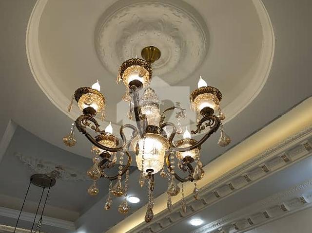 120 Sqyd Luxury Bungalow In Block A