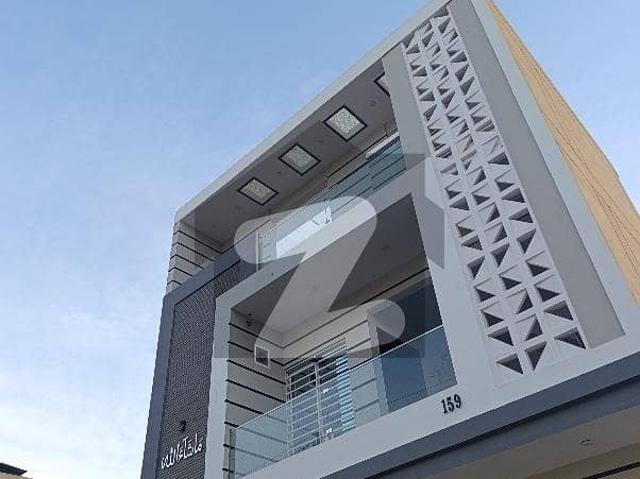 120 sq yd double storey bungalow lease next to corner for sale