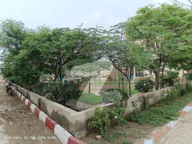 120 Sq Yard + 21 Sq Yard Extra Corner Plot For Sale In Executive Block