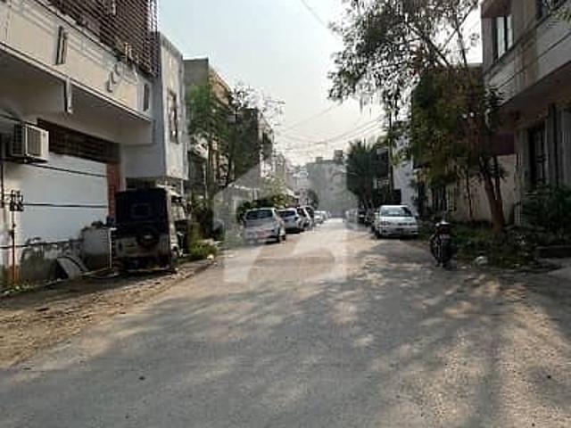 120 sq yard corner plot available for sale