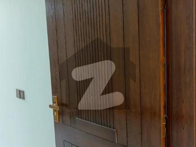 120 Sq Yard LEASED Spacious Bungalow For Sale in Saadi Town