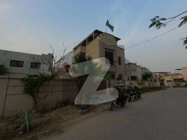 120 Sq. Yards corner Single Storey Villa For Sale In Saima Luxury Home