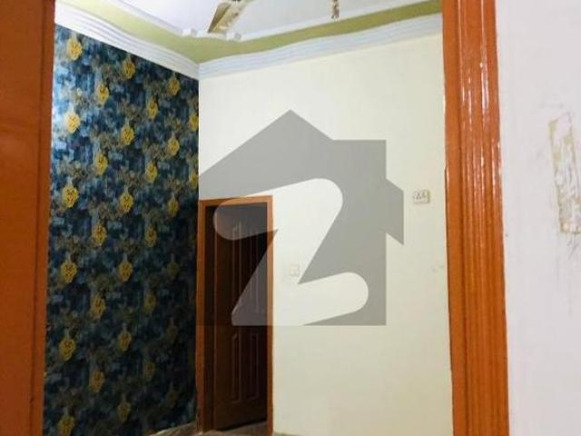 120 sq yards portion available for rent Gulistan e Jauhar Block 12