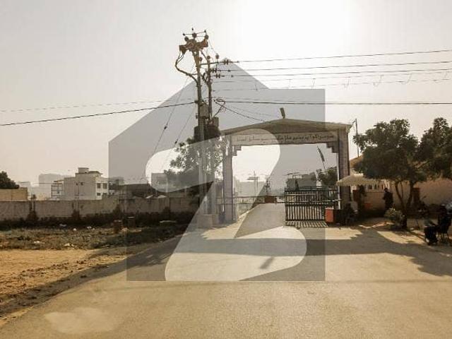 120 Sq Yd 40 Feet Wide Road Residential Plots In Soomra Society Scheme 33
