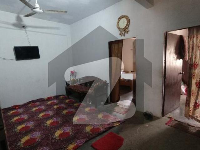 120 SQ. yd ground + 2 house for sale 5b1, north karachi