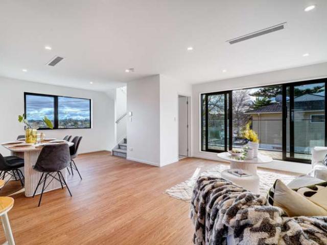 1/20 William Souter Street, Forrest Hill, North Shore City
