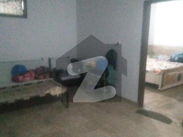 1st Floor Portion 2 Bed Lounge Sweet Water Plus Boring Near Siddiqui E Akbar Masjid Iqra University Road North Karachi Sector 7 D/2