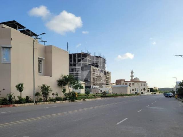 120 Yards Corner Plot at Main Entrance | Block M | West Open | Naya Nazimabad