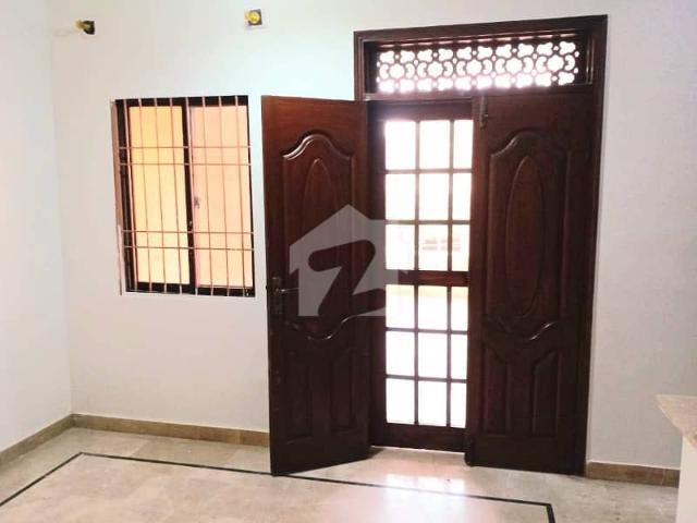 120 yards House For Sale In Juhar 2 Bed Dd Each Floor Kda Lease West Open
