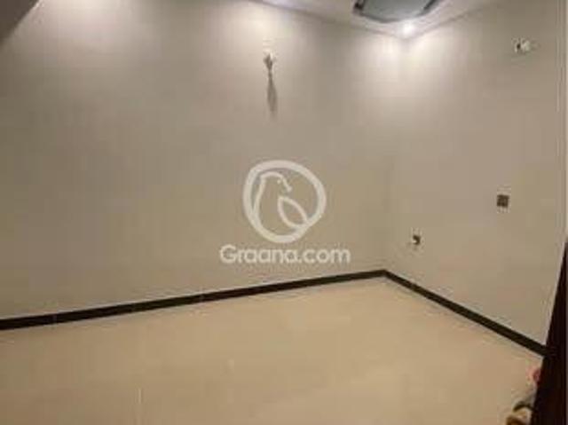 120 Yd² Upper portion for Rent