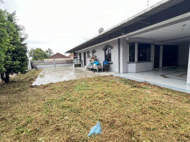 120k cash outSingle storey semi D Corner