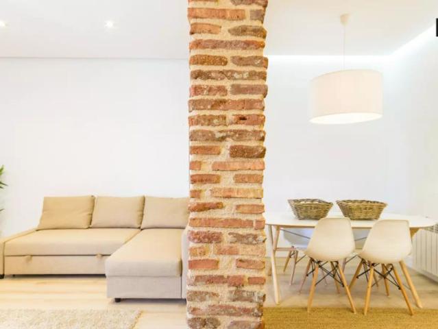 120m2 2 bedroom apartment with balcony and AC for rent in eclectic Tetuan