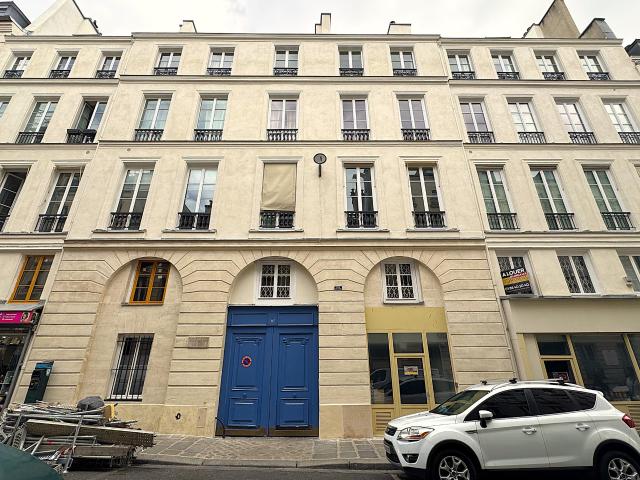 120m2 de bureau à louer au calme à République !