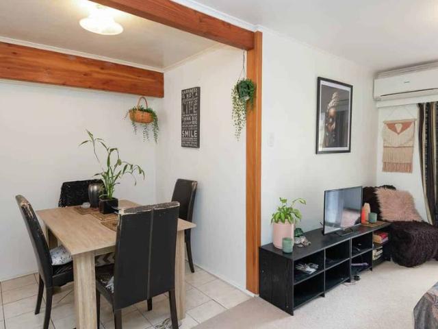 1/214 Moore street, Howick