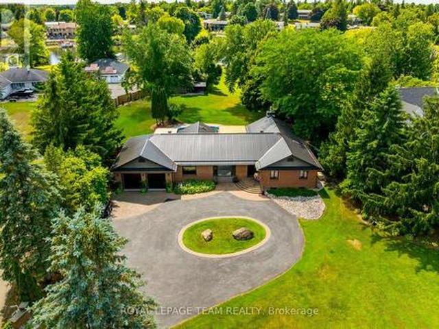 1216A River Road, Ottawa, ON, K4M 1B4 Luxury House for sale | Listing ID X12313 | Royal LePage Carriage Trade Luxury Properties