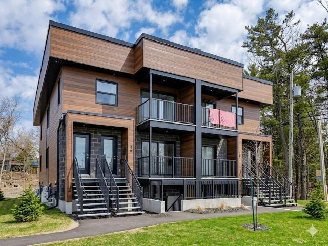1219 1223 Notre Dame 1219 3 [object Promise] for Rent