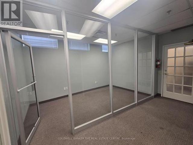 12/102 5 Orbitor Drive, Mississauga, ON, L4W 4Y4 commercial for lease | Listing ID W13029 | Royal LePage