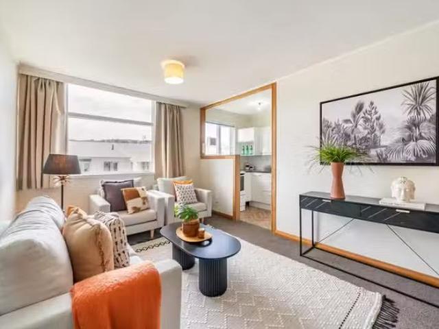 12/10 Angus Avenue, Berhampore, Wellington City